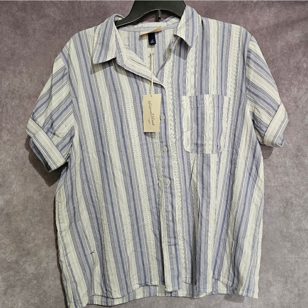‎Women's Striped Casual Button Down Shirt Medium